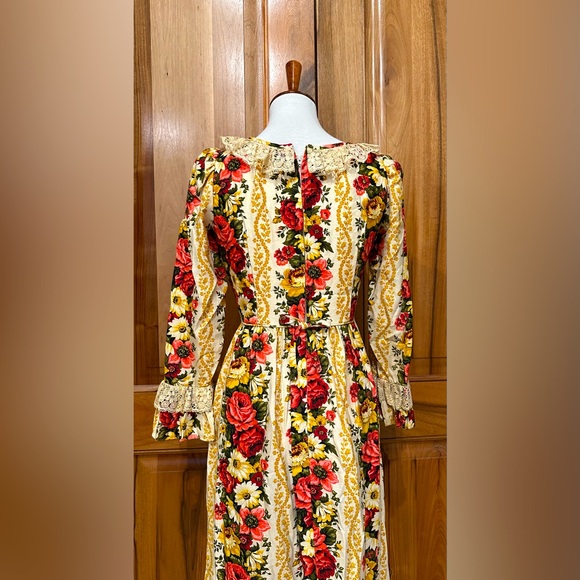 VTG 1960s Lorrie Deb, San Francisco Lace/Floral Ruffled Maxi Prairie Dress EUC M - Picture 7 of 16